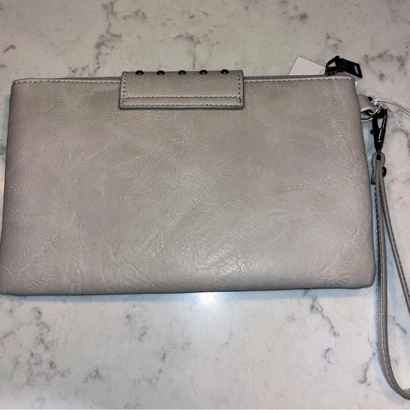 Pretty Simple Riviera Maya Rivet Clutch - Picture 5 of 8